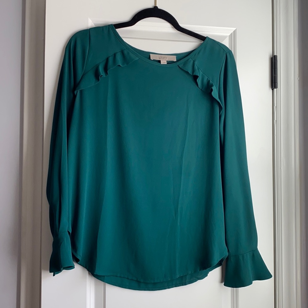Loft green long sleeve top